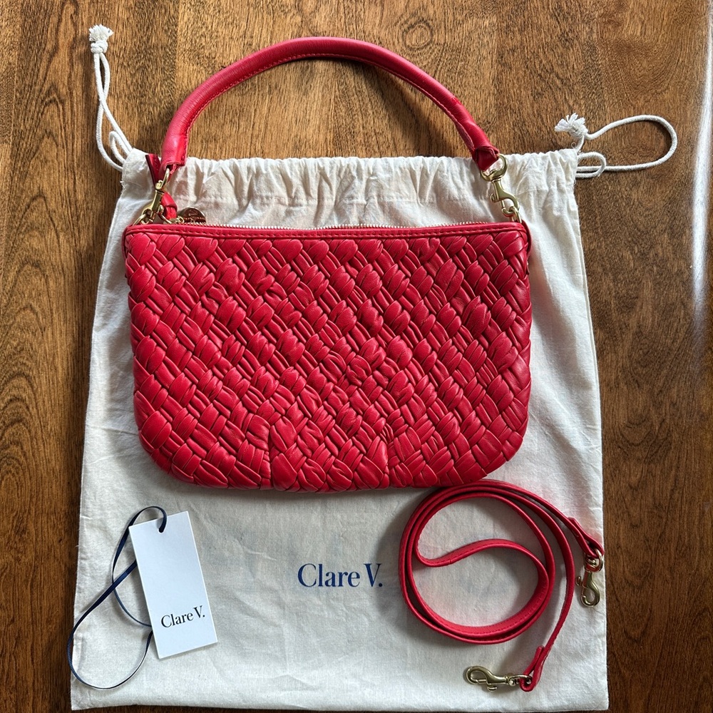 Clare V. Red Moyen Messenger